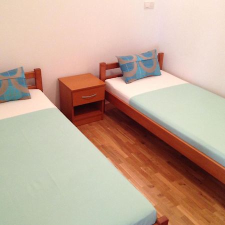Gala Apartments Omiš Habitación foto